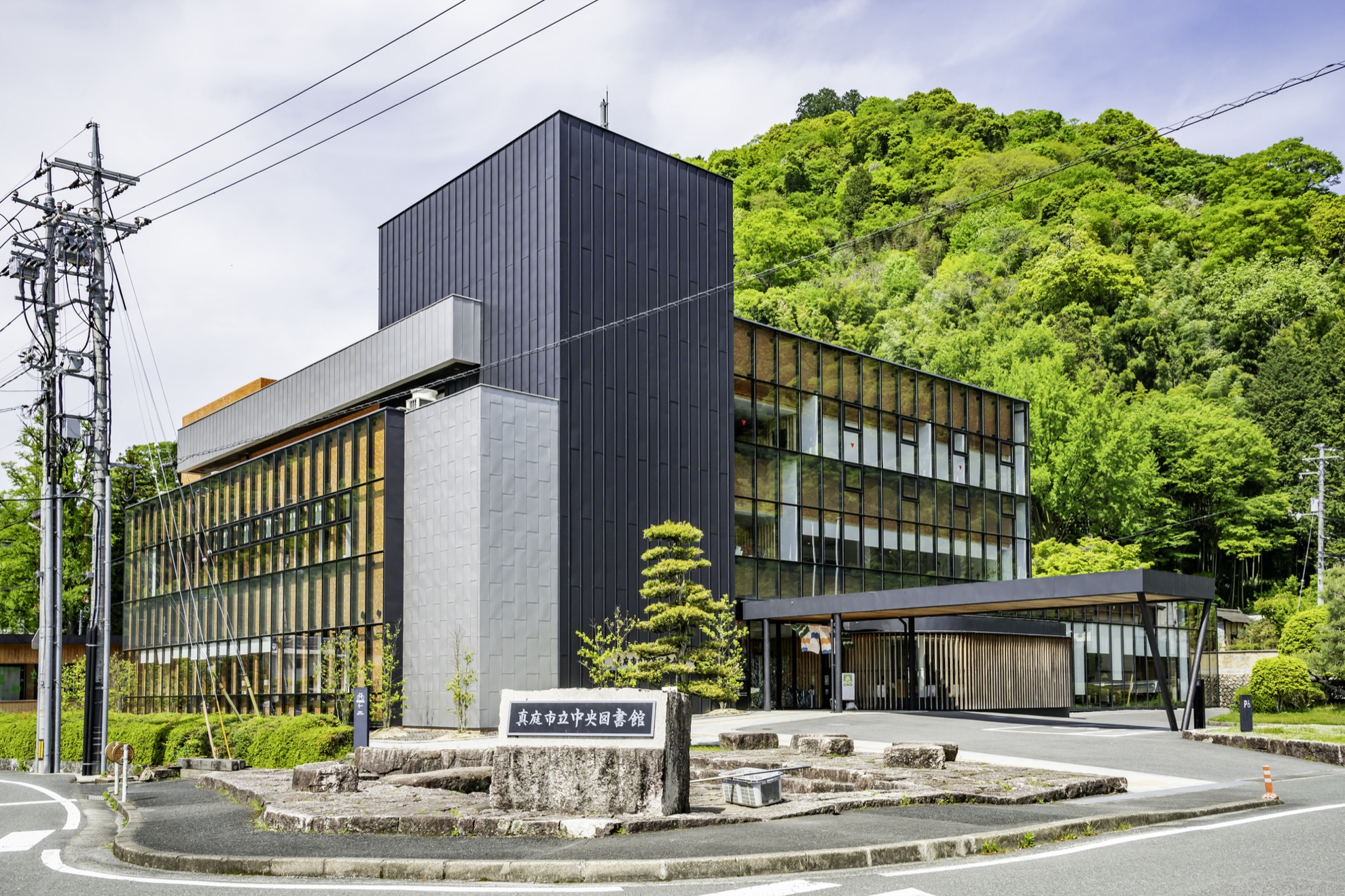 優れた断熱性能を持つ建築材料「CLT（Cross-Laminated Timber）」